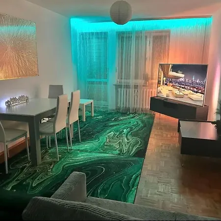 Junglespa Z Prywatnym Jacuzzi Centrum Samodzielne Zameldowanie I Bezplatny Parking Apartment
