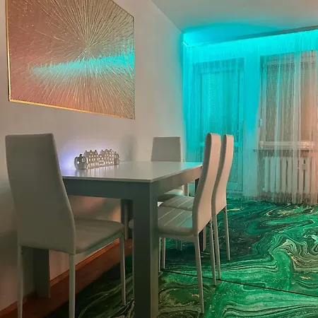 Junglespa Z Prywatnym Jacuzzi Centrum Samodzielne Zameldowanie I Bezplatny Parking 弗罗茨瓦夫