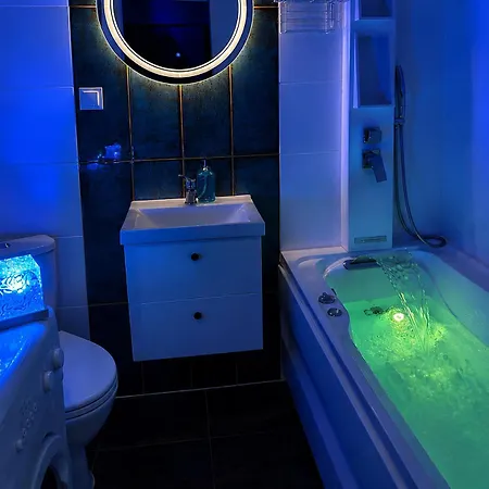 Junglespa Z Prywatnym Jacuzzi Centrum Samodzielne Zameldowanie I Bezplatny Parking Appartement Wrocław